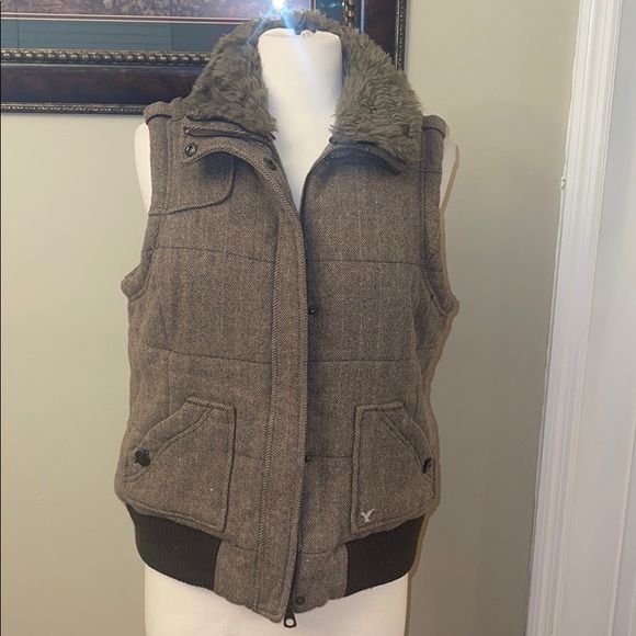 American Eagle Outfitters Jackets & Blazers - American Eagle Vest